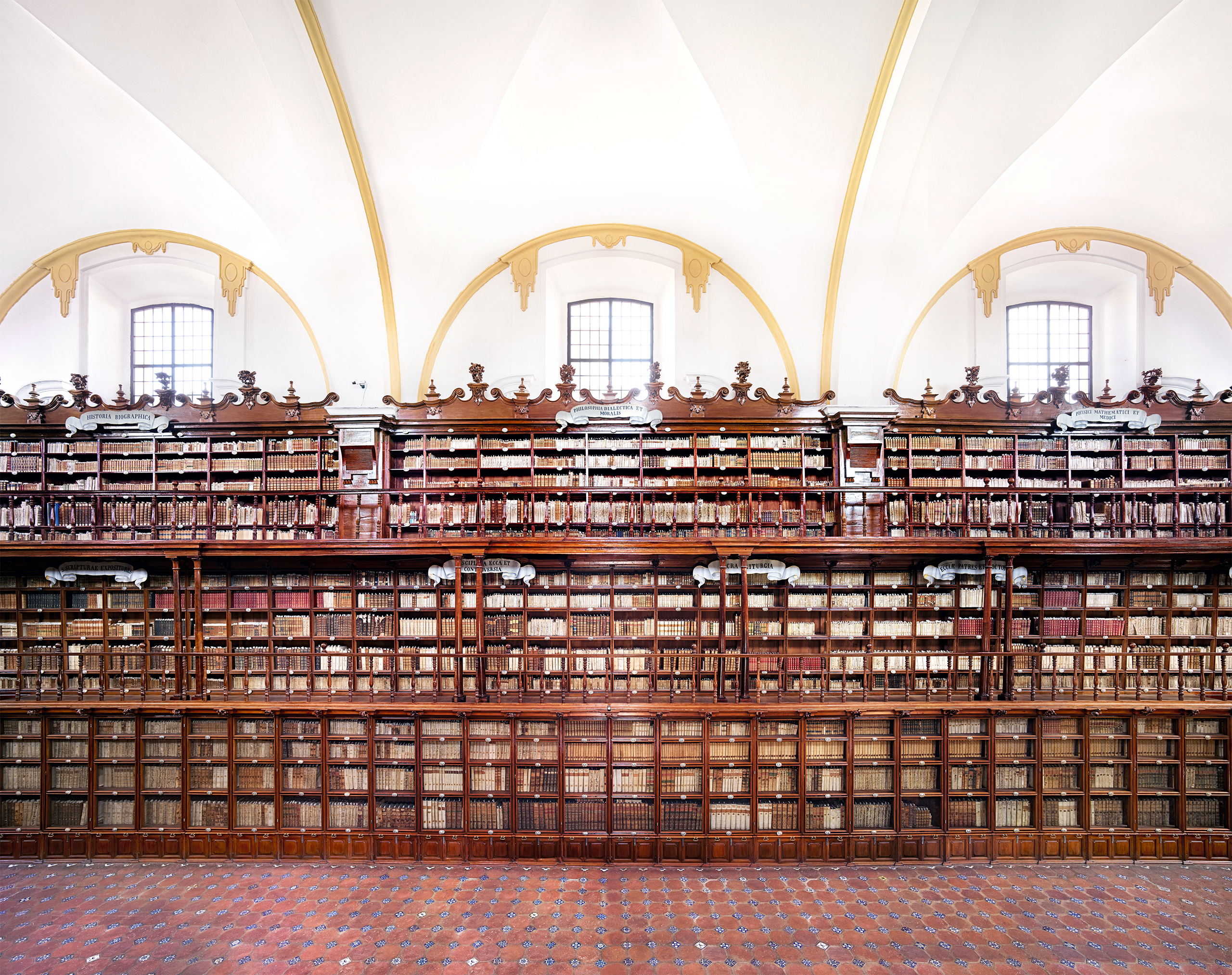 Biblioteca Palafoxiana Puebla I 2015  | Candida Höfer en México | Museo Amparo, Puebla