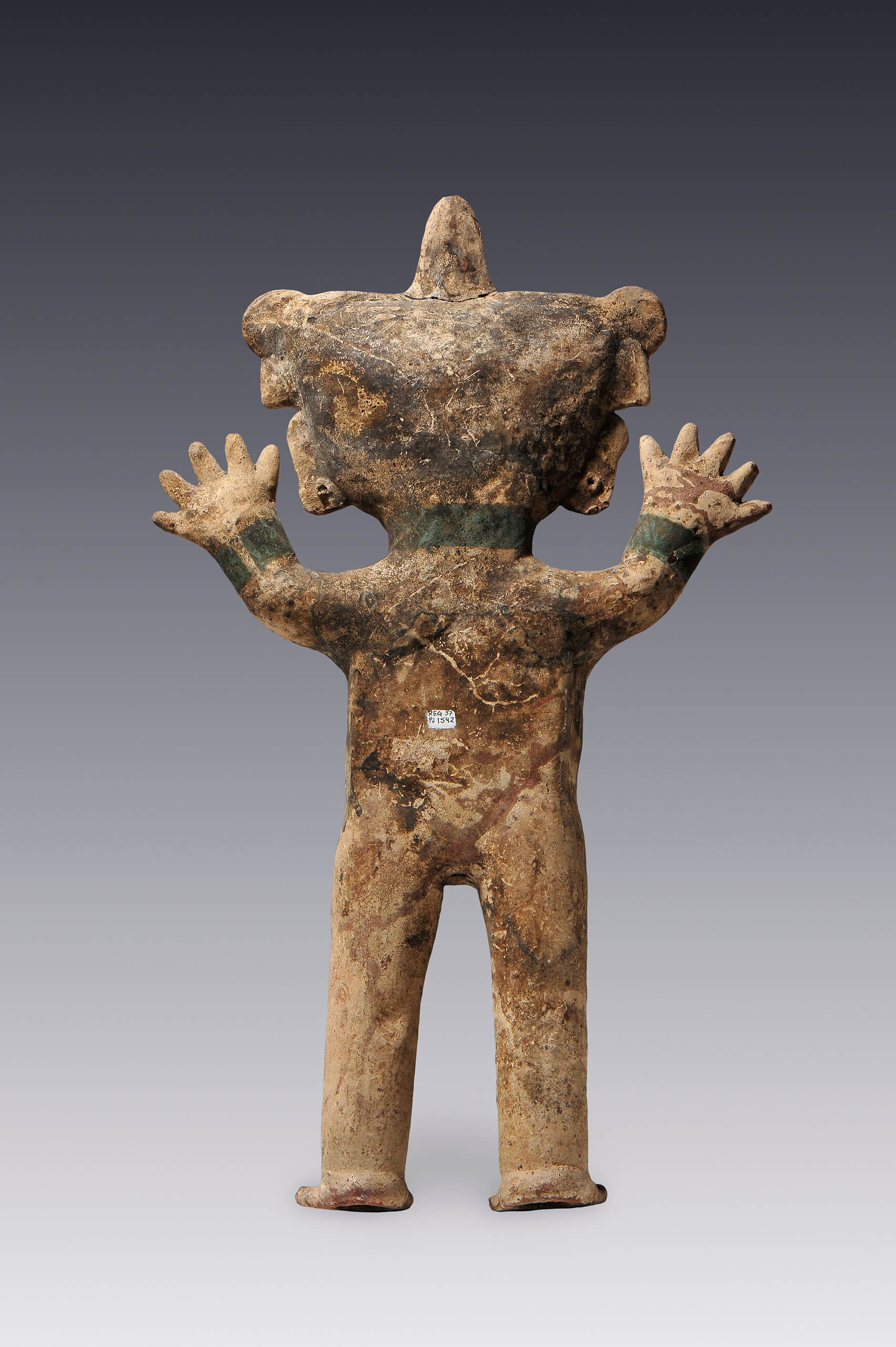 Figura de desnudo femenino con ademán de júbilo | La imaginación sin límites | Museo Amparo, Puebla